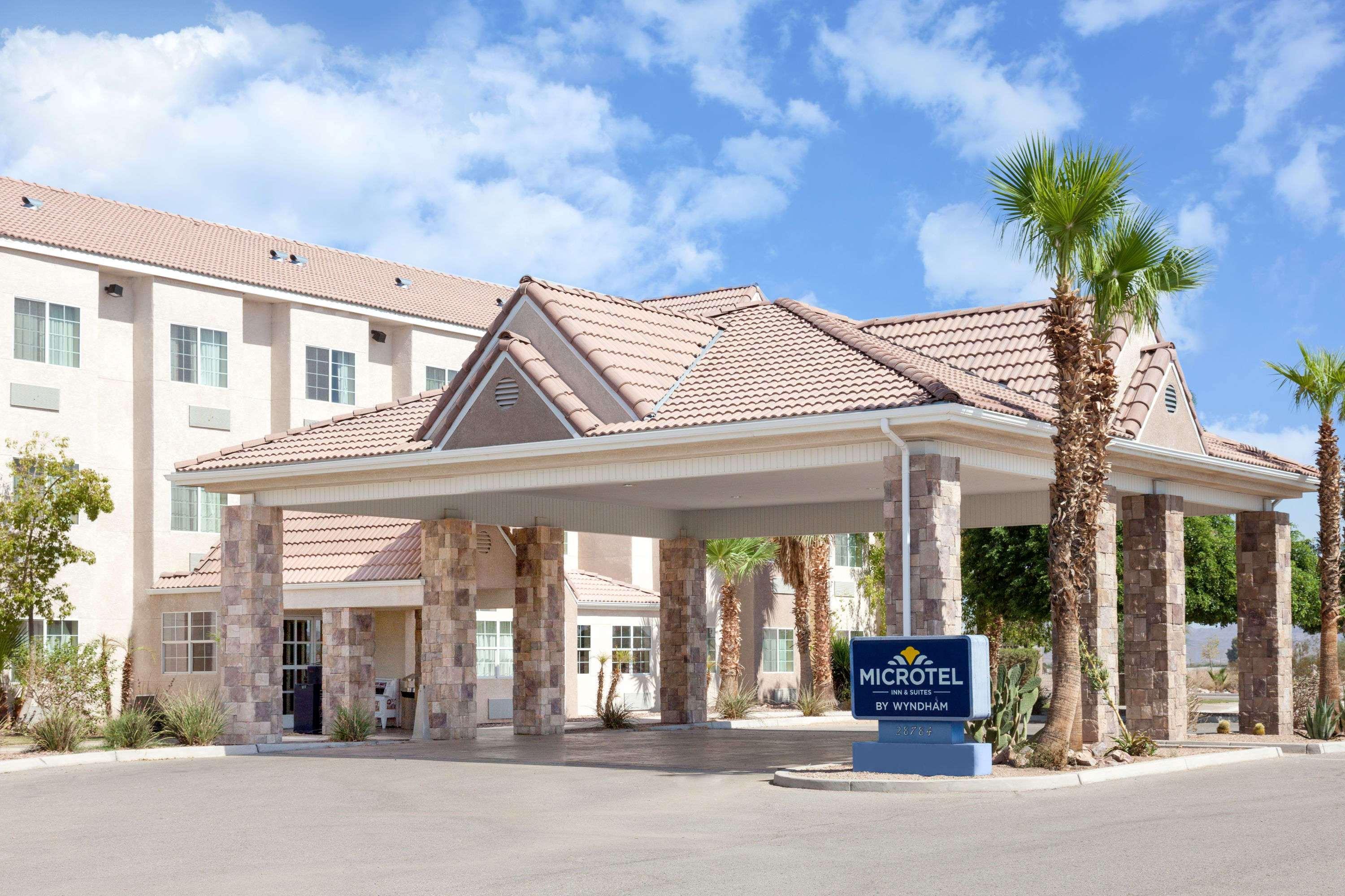Microtel Inn & Suites By Wyndham Wellton Extérieur photo